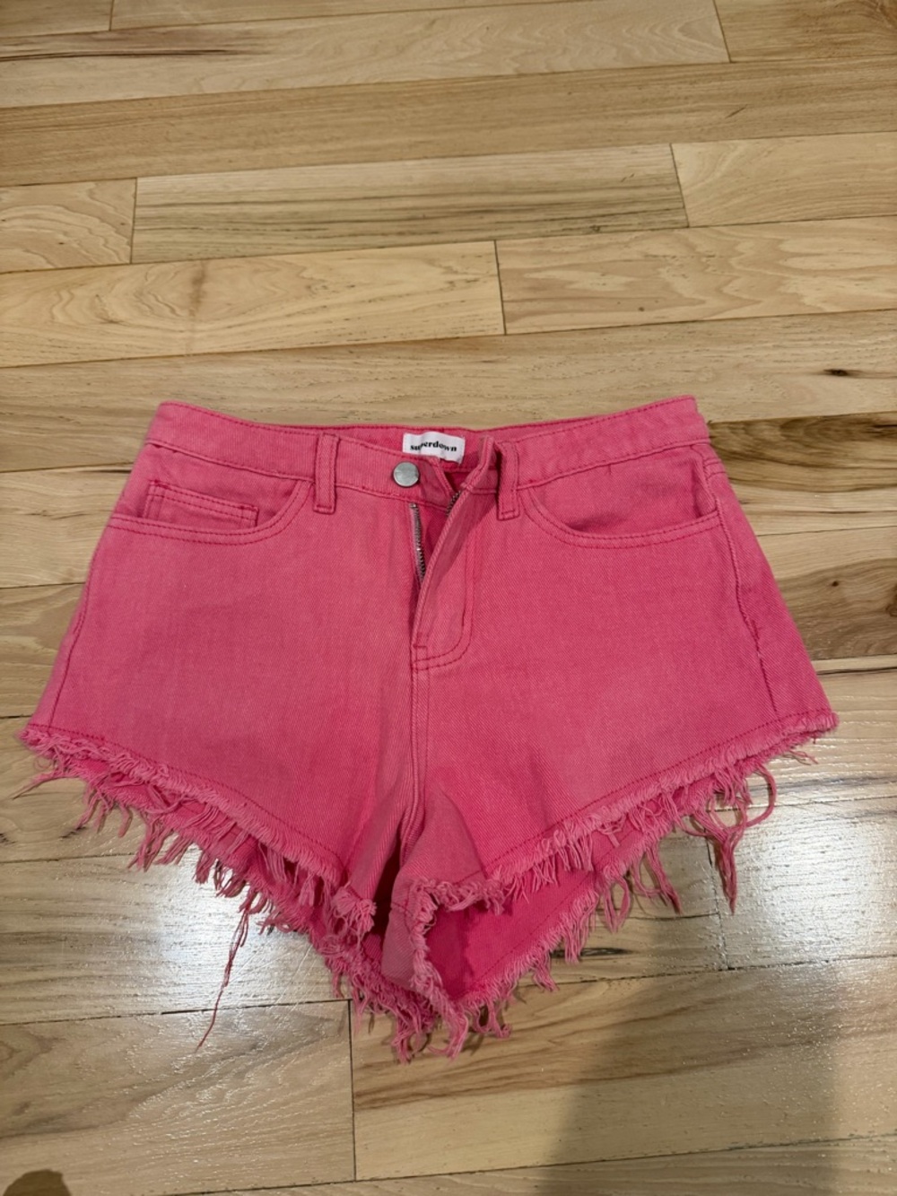 Superdown Domonique Denim Shorts in pink! Size 26